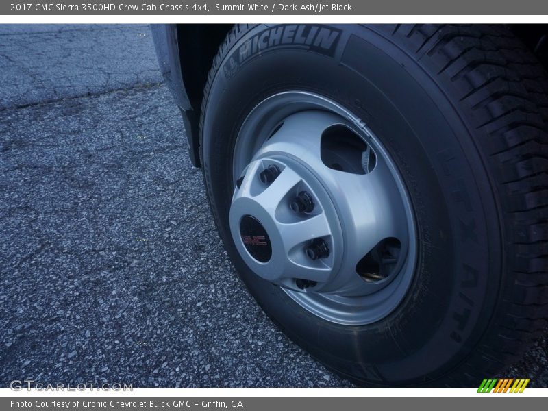 Summit White / Dark Ash/Jet Black 2017 GMC Sierra 3500HD Crew Cab Chassis 4x4