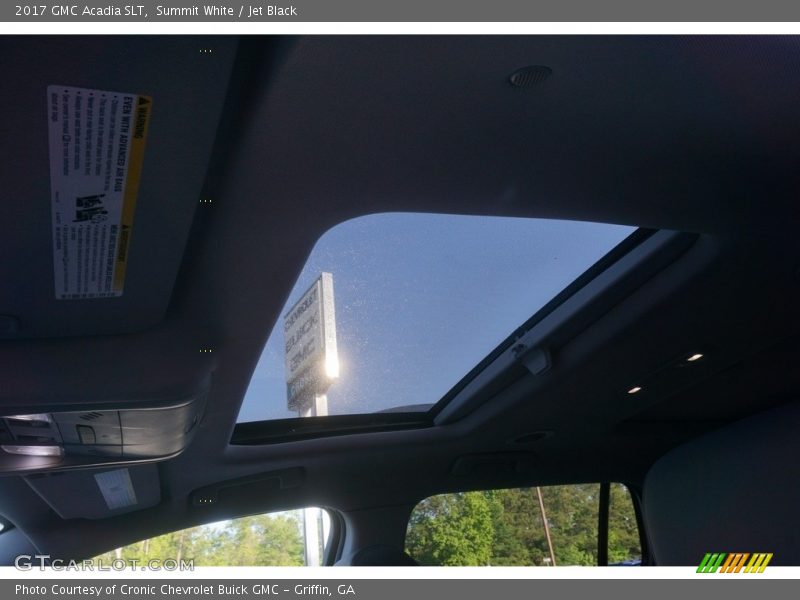 Summit White / Jet Black 2017 GMC Acadia SLT