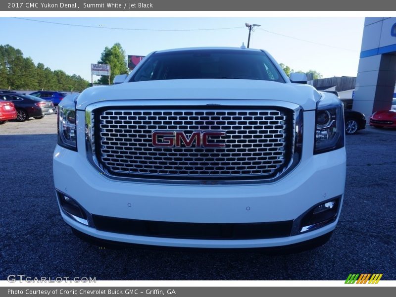 Summit White / Jet Black 2017 GMC Yukon Denali