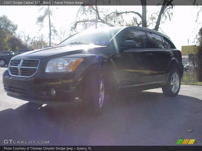 Black / Pastel Pebble Beige 2007 Dodge Caliber SXT