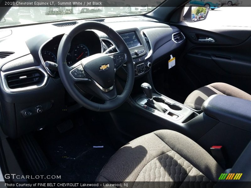 Summit White / Jet Black 2018 Chevrolet Equinox LT
