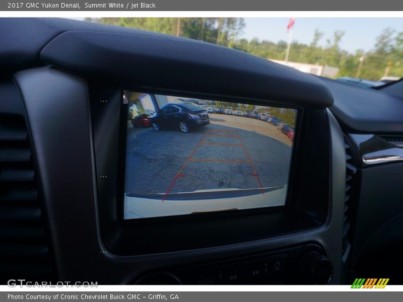 Summit White / Jet Black 2017 GMC Yukon Denali