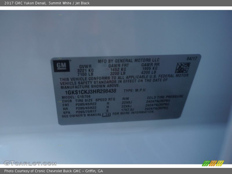 Summit White / Jet Black 2017 GMC Yukon Denali