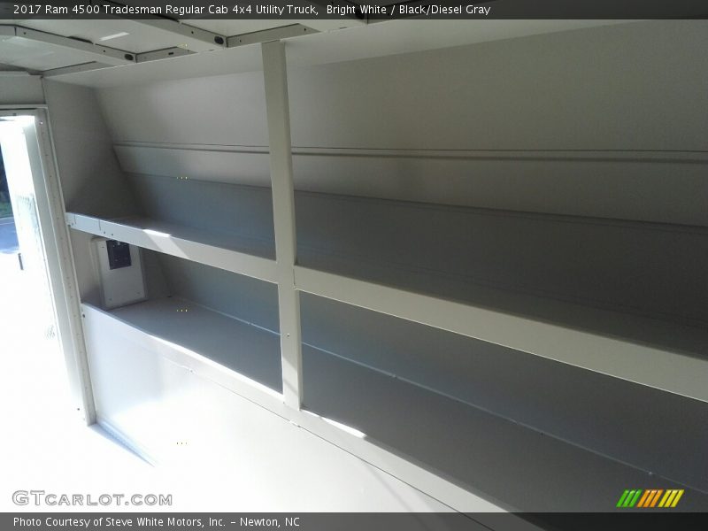 Bright White / Black/Diesel Gray 2017 Ram 4500 Tradesman Regular Cab 4x4 Utility Truck