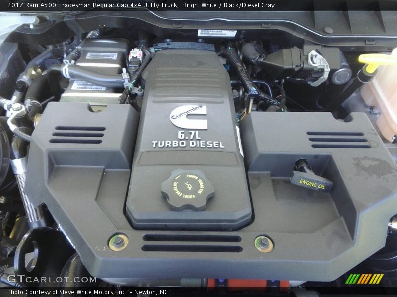 Bright White / Black/Diesel Gray 2017 Ram 4500 Tradesman Regular Cab 4x4 Utility Truck