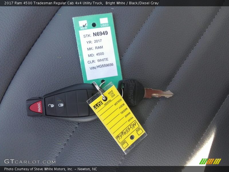 Bright White / Black/Diesel Gray 2017 Ram 4500 Tradesman Regular Cab 4x4 Utility Truck