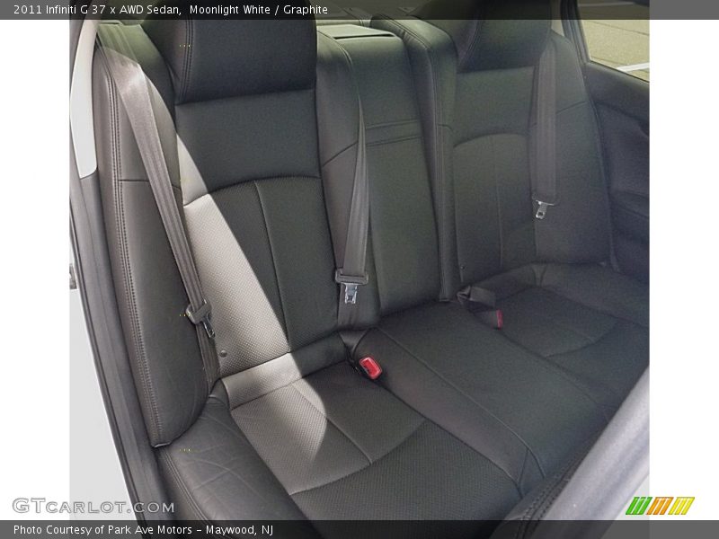 Moonlight White / Graphite 2011 Infiniti G 37 x AWD Sedan