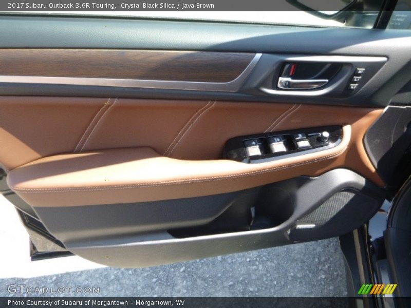 Door Panel of 2017 Outback 3.6R Touring