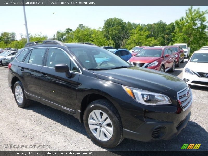 Crystal Black Silica / Warm Ivory 2017 Subaru Outback 2.5i