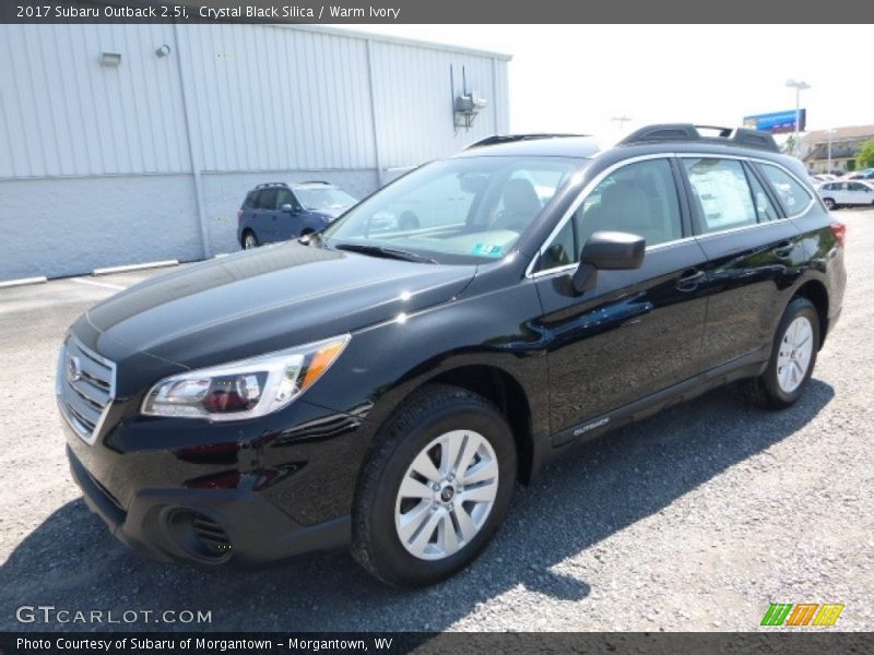 Crystal Black Silica / Warm Ivory 2017 Subaru Outback 2.5i