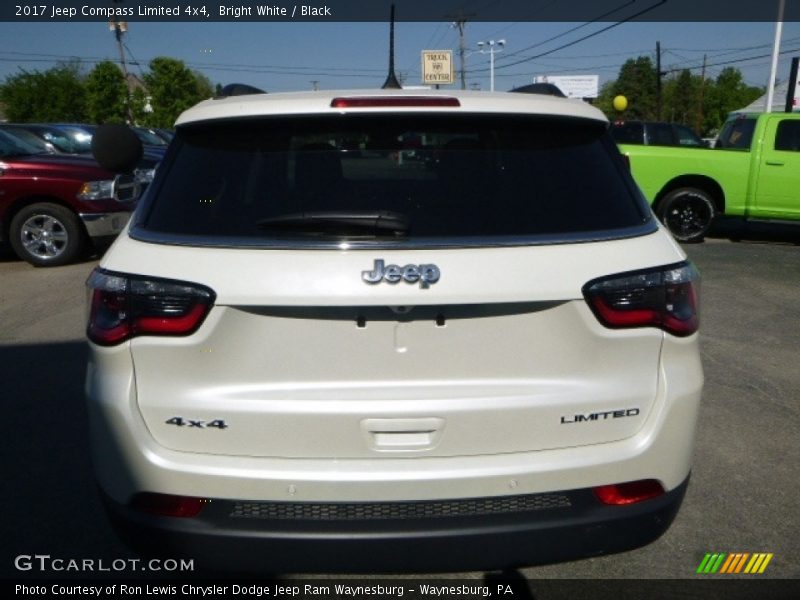 Bright White / Black 2017 Jeep Compass Limited 4x4