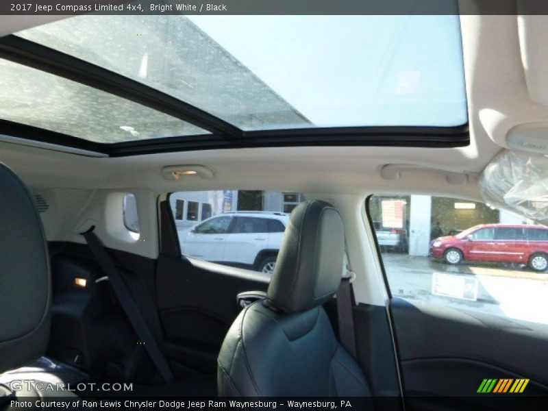 Bright White / Black 2017 Jeep Compass Limited 4x4