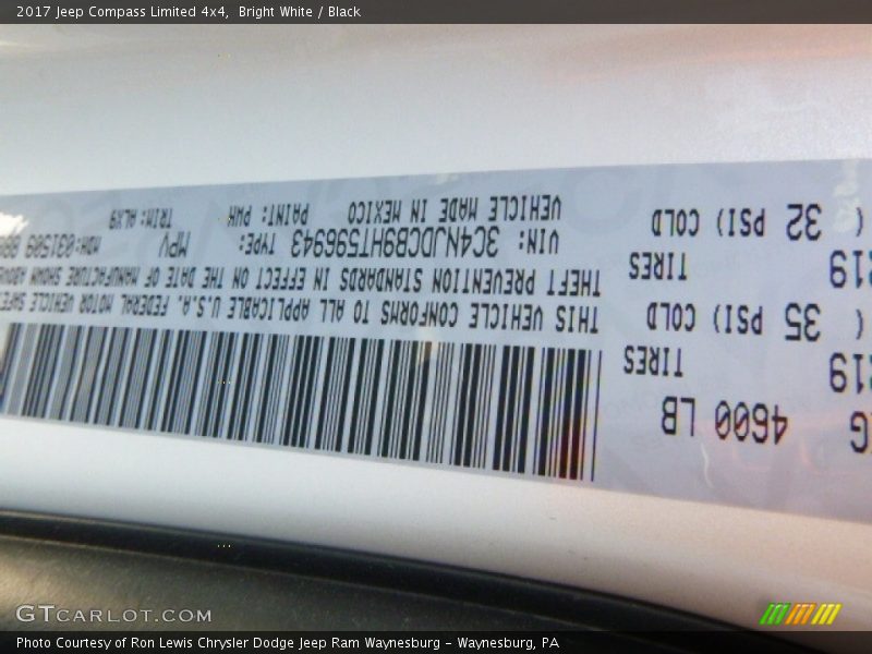 Bright White / Black 2017 Jeep Compass Limited 4x4