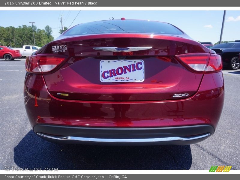 Velvet Red Pearl / Black 2016 Chrysler 200 Limited