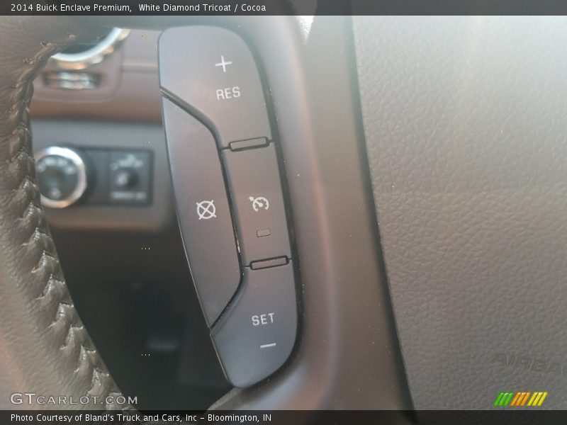 White Diamond Tricoat / Cocoa 2014 Buick Enclave Premium