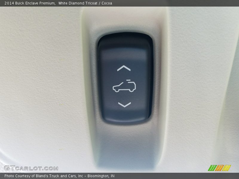 White Diamond Tricoat / Cocoa 2014 Buick Enclave Premium