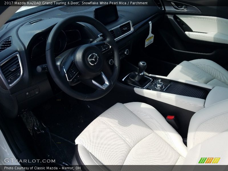 Snowflake White Pearl Mica / Parchment 2017 Mazda MAZDA3 Grand Touring 4 Door