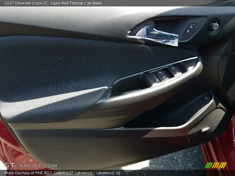 Cajun Red Tintcoat / Jet Black 2017 Chevrolet Cruze LT
