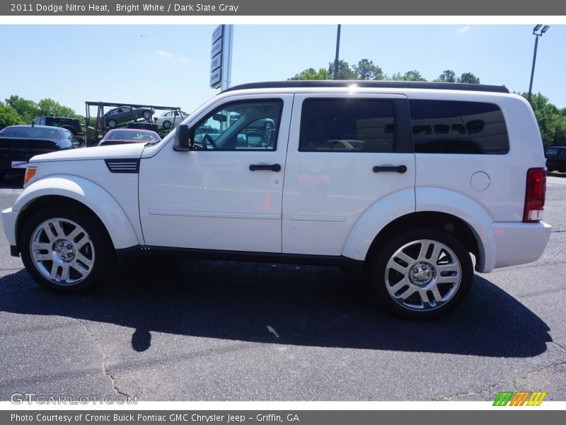 Bright White / Dark Slate Gray 2011 Dodge Nitro Heat