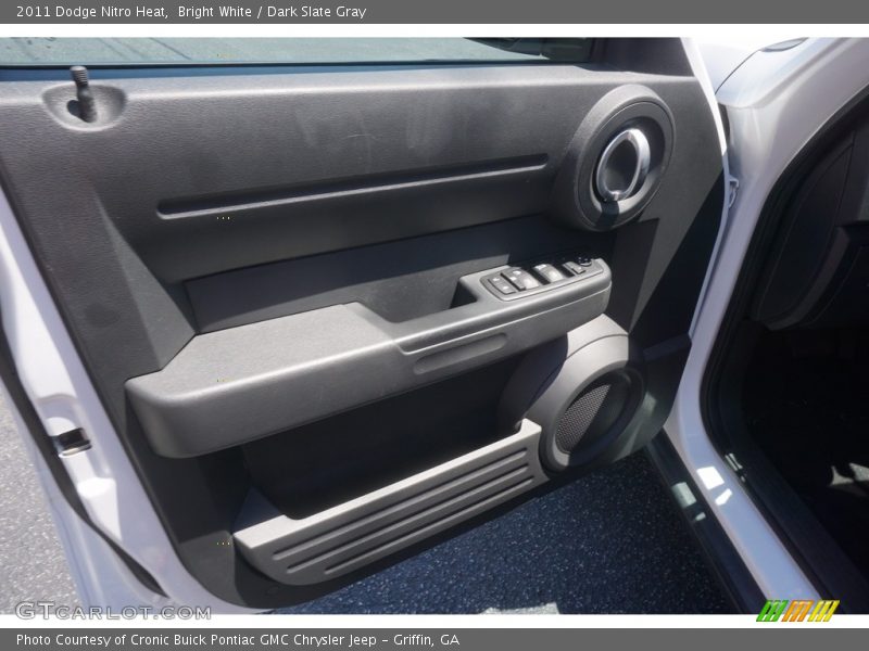 Bright White / Dark Slate Gray 2011 Dodge Nitro Heat