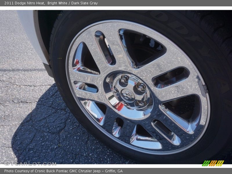 Bright White / Dark Slate Gray 2011 Dodge Nitro Heat