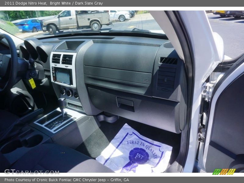 Bright White / Dark Slate Gray 2011 Dodge Nitro Heat