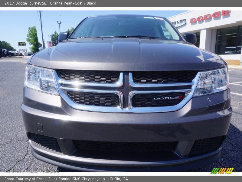 Granite Pearl-Coat / Black 2017 Dodge Journey SE