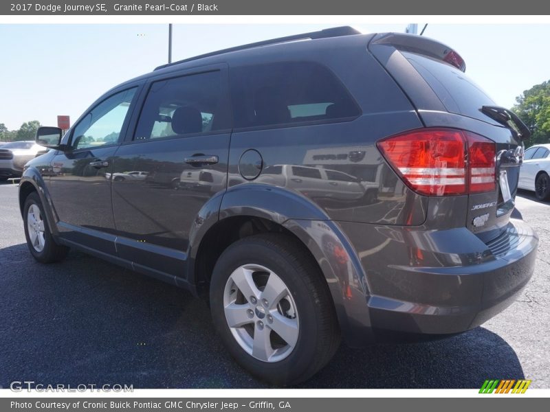 Granite Pearl-Coat / Black 2017 Dodge Journey SE