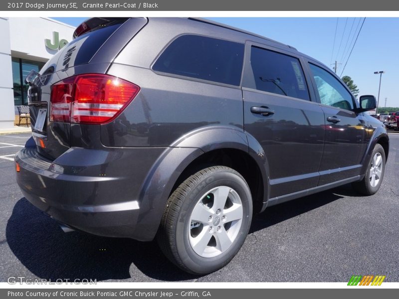 Granite Pearl-Coat / Black 2017 Dodge Journey SE