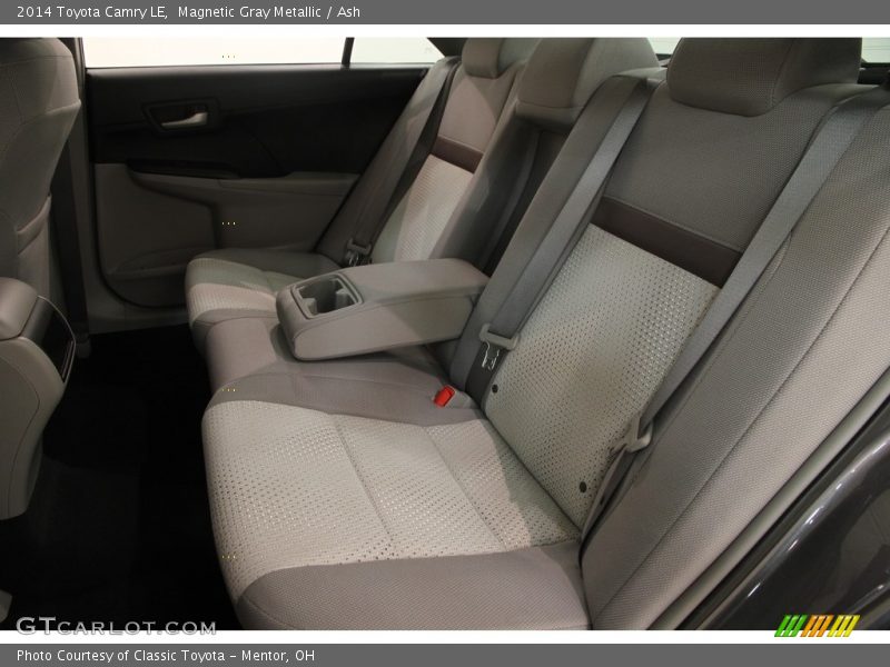 Magnetic Gray Metallic / Ash 2014 Toyota Camry LE