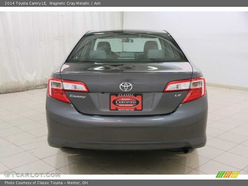 Magnetic Gray Metallic / Ash 2014 Toyota Camry LE
