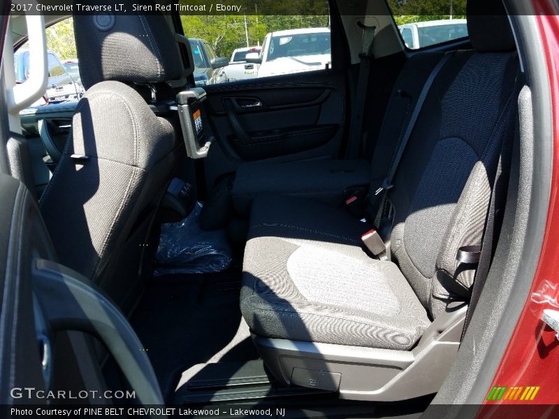 Siren Red Tintcoat / Ebony 2017 Chevrolet Traverse LT
