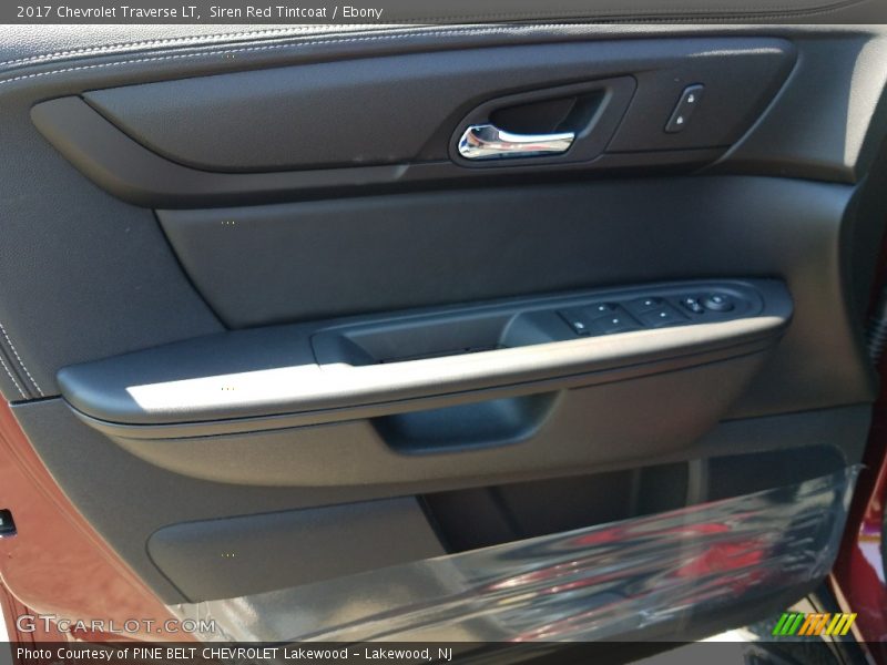 Siren Red Tintcoat / Ebony 2017 Chevrolet Traverse LT
