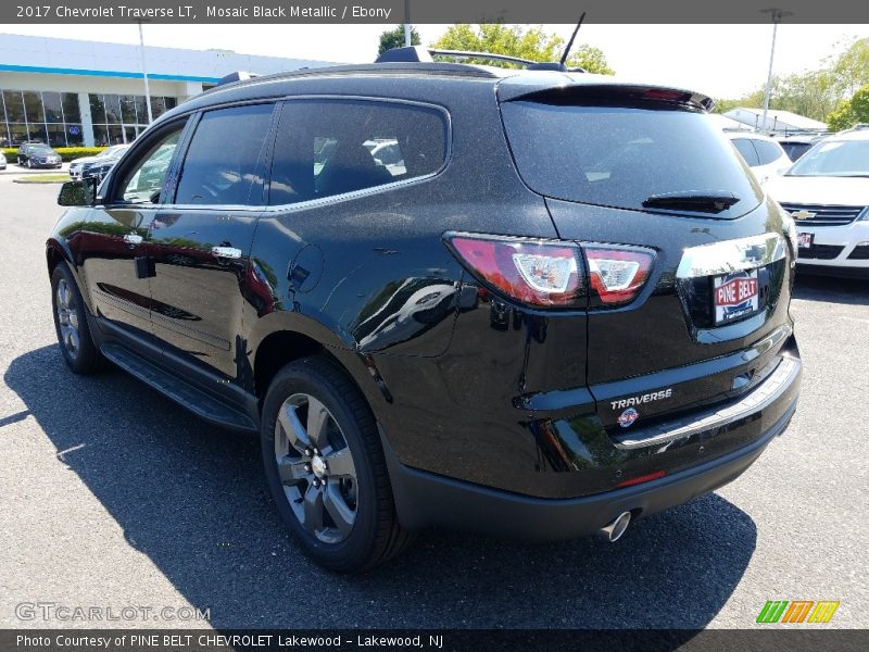 Mosaic Black Metallic / Ebony 2017 Chevrolet Traverse LT