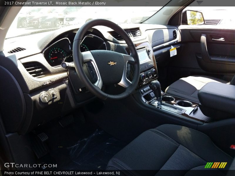 Mosaic Black Metallic / Ebony 2017 Chevrolet Traverse LT
