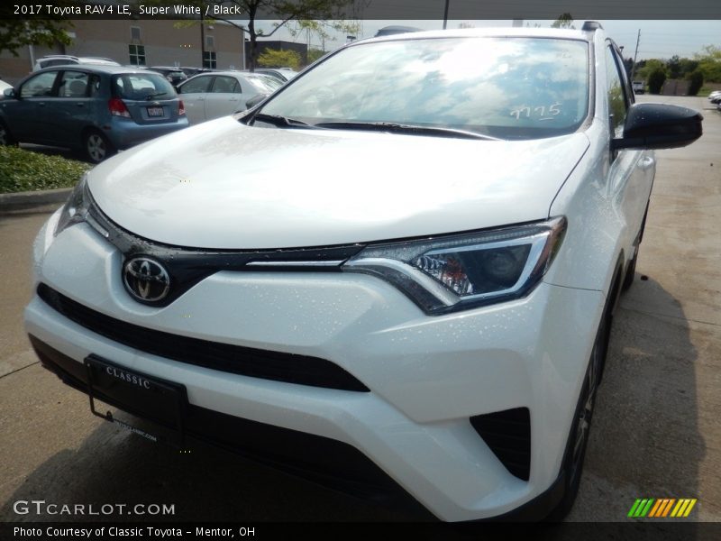 Super White / Black 2017 Toyota RAV4 LE