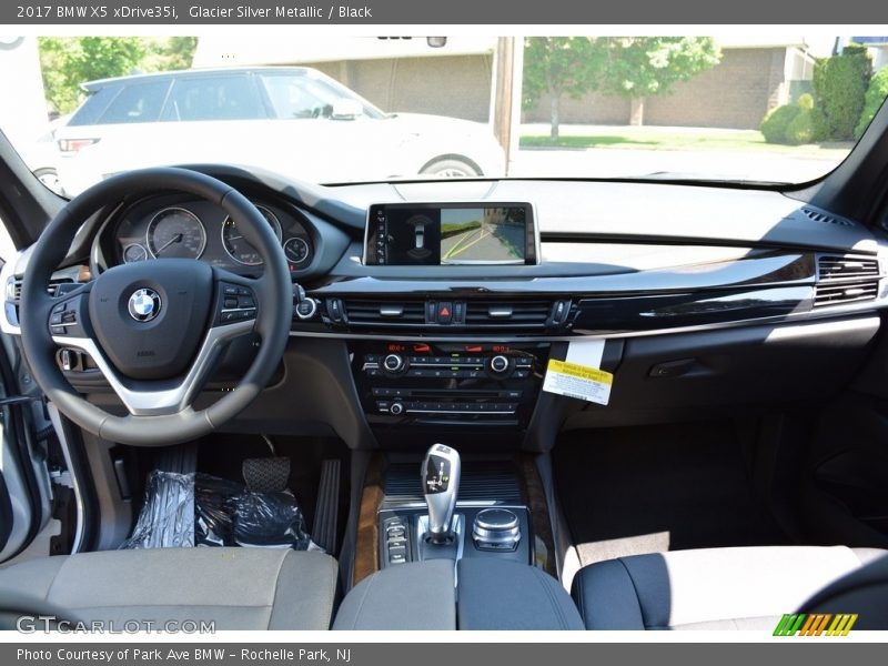 Glacier Silver Metallic / Black 2017 BMW X5 xDrive35i