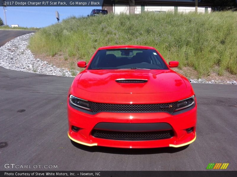 Go Mango / Black 2017 Dodge Charger R/T Scat Pack