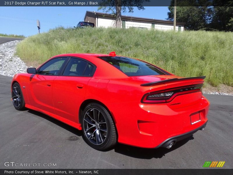 Go Mango / Black 2017 Dodge Charger R/T Scat Pack
