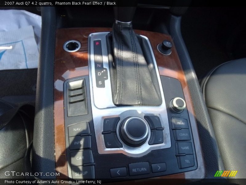 Phantom Black Pearl Effect / Black 2007 Audi Q7 4.2 quattro