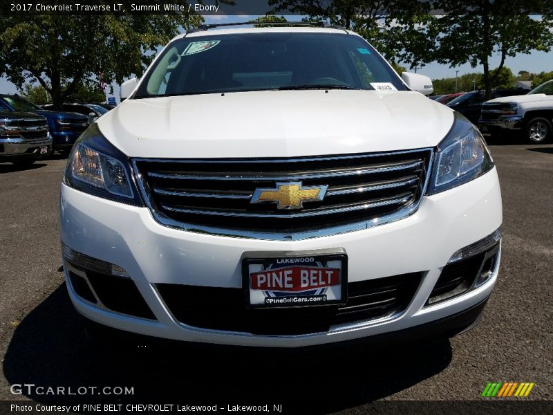 Summit White / Ebony 2017 Chevrolet Traverse LT