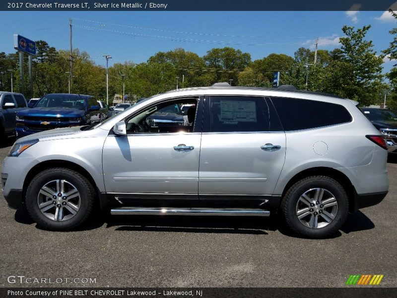 Silver Ice Metallic / Ebony 2017 Chevrolet Traverse LT