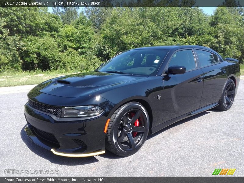 Pitch-Black / Black 2017 Dodge Charger SRT Hellcat