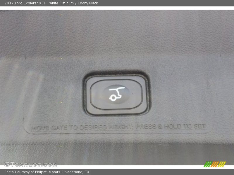 White Platinum / Ebony Black 2017 Ford Explorer XLT