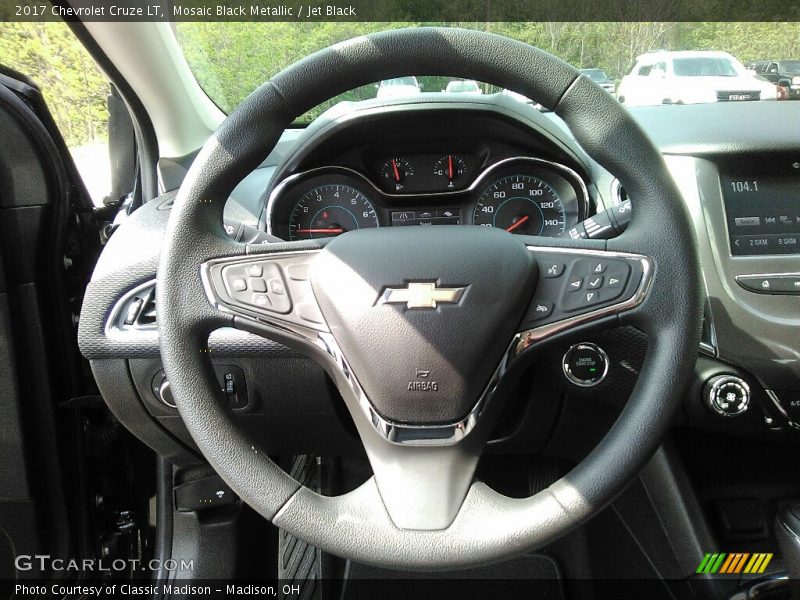 Mosaic Black Metallic / Jet Black 2017 Chevrolet Cruze LT