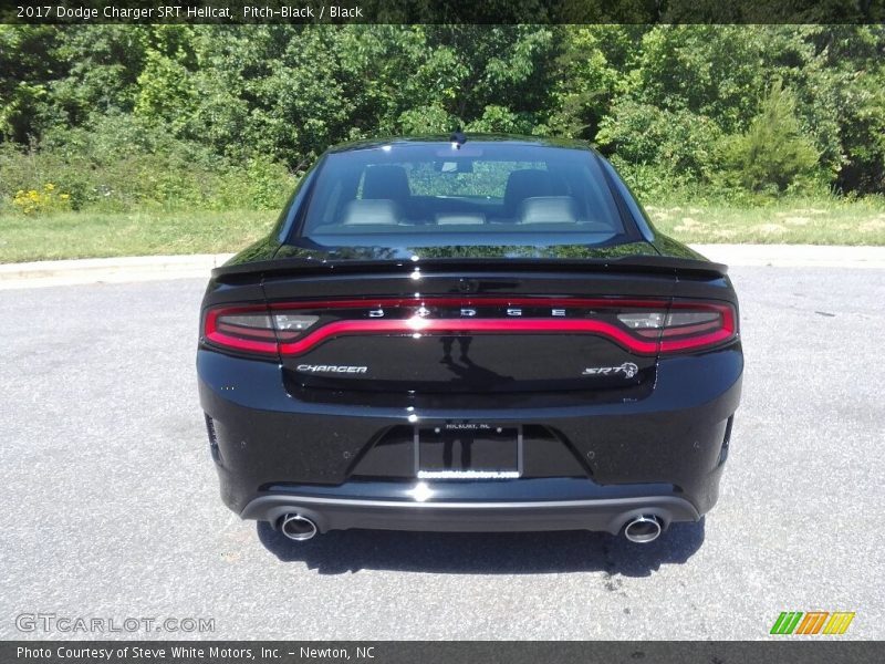 Pitch-Black / Black 2017 Dodge Charger SRT Hellcat