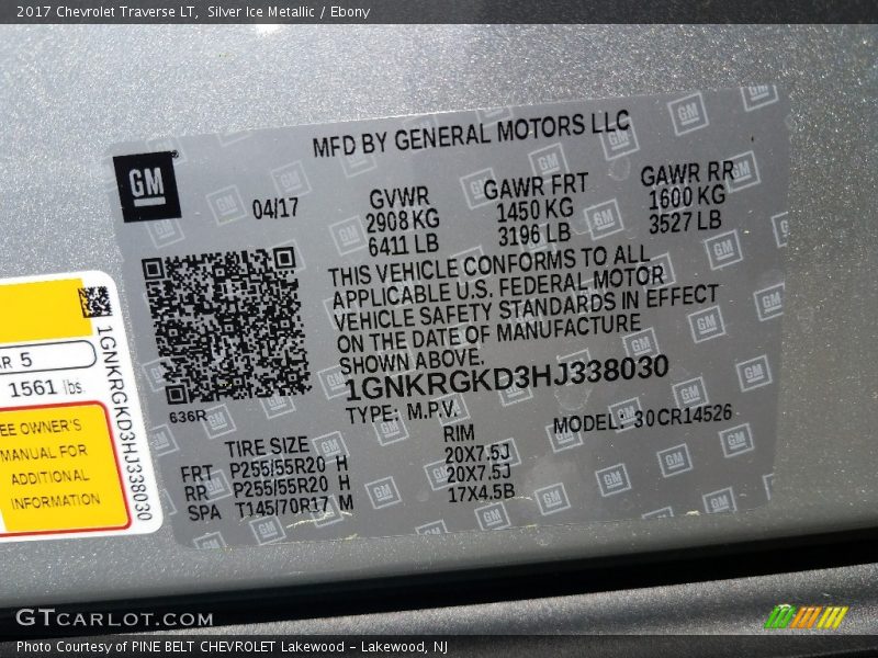 Silver Ice Metallic / Ebony 2017 Chevrolet Traverse LT