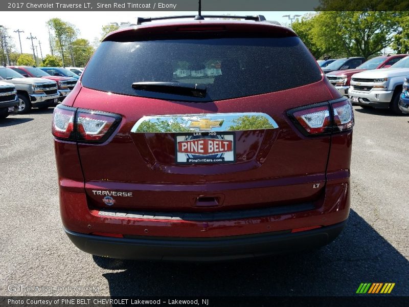 Siren Red Tintcoat / Ebony 2017 Chevrolet Traverse LT