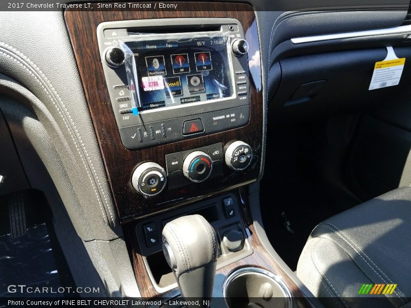 Siren Red Tintcoat / Ebony 2017 Chevrolet Traverse LT