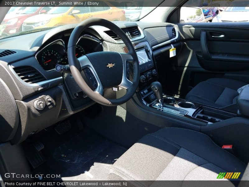 Summit White / Ebony 2017 Chevrolet Traverse LT